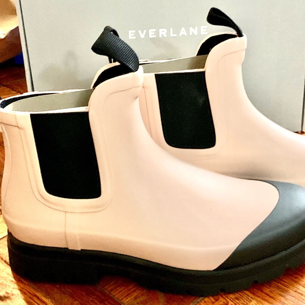 Everlane Pink The Rain Boot (New in box!)